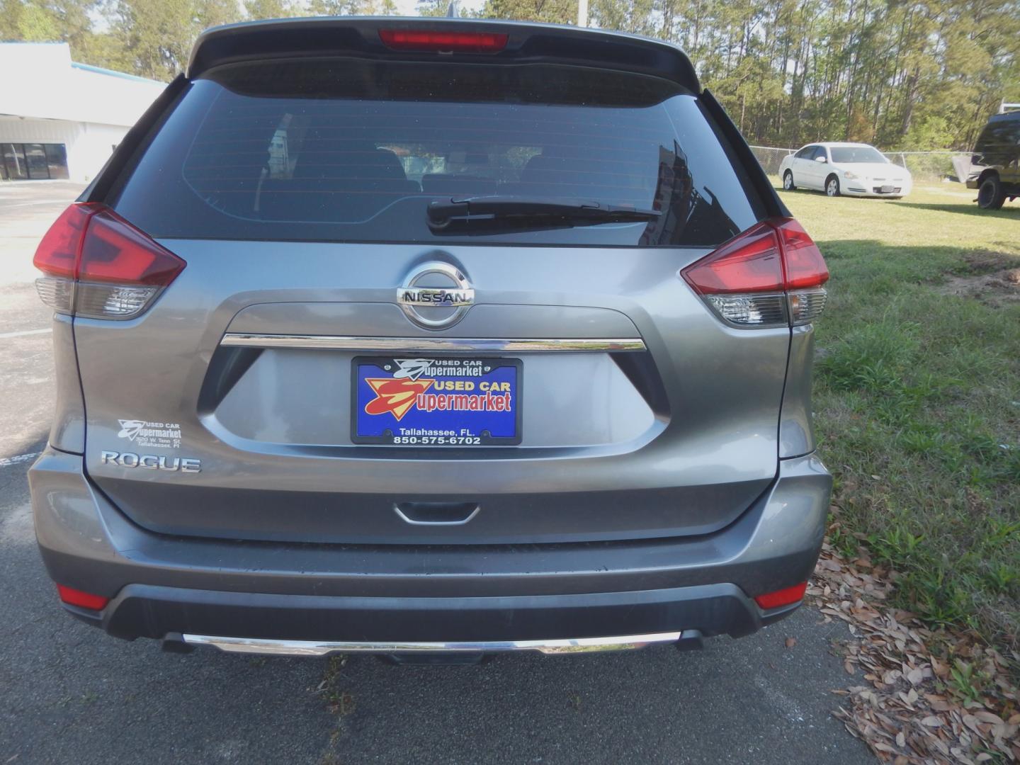 2017 Charcoal /Charcoal Nissan Rogue S (KNMAT2MT1HP) with an 2.5l-4 cyl. engine, Automatic transmission, located at 3120 W Tennessee St, Tallahassee, FL, 32304-1002, (850) 575-6702, 30.458841, -84.349648 - Used Car Supermarket is proud to present you with this loaded immaculate 2017 Nissan Rogue S with great miles. Used Car Supermarket prides itself in offering you the finest pre-owned vehicle in Tallahassee. Used Car Supermarket has been locally family owned and operated for over 48 years. Our Rogue - Photo#3